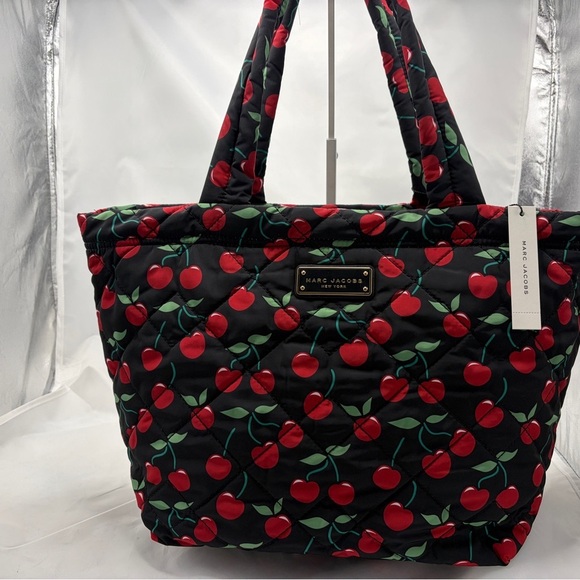Marc Jacobs Black Cherry Print Quilted Large Tote Bag NwT - Picture 2 of 6